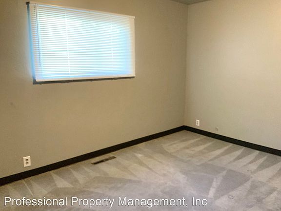5th image of 1035 Stephens Ave APT 3