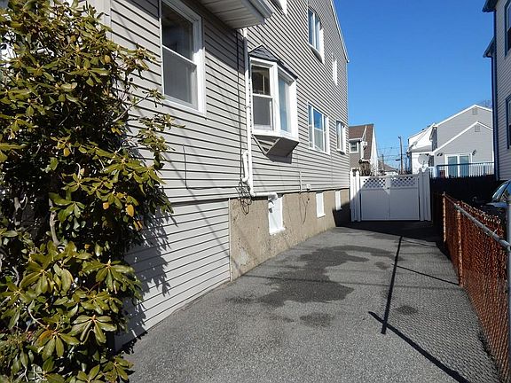 4th image of 48 Bickford Ave