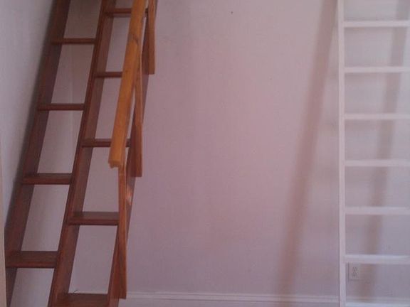 4th image of 4711 S Carrollton Ave