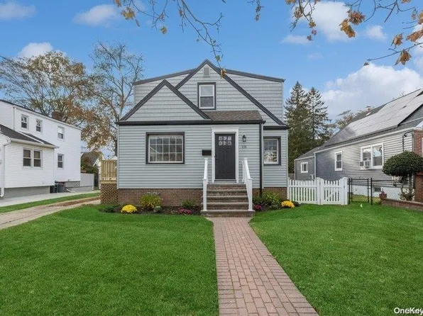115 S Franklin Avenue, Lynbrook, NY 11563