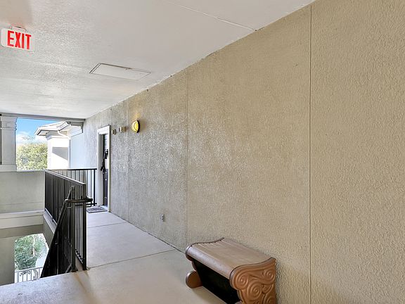 3rd image of 8290 GATE Parkway #1321