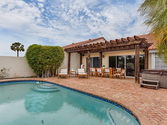 5th image of 2312 Las Casitas Dr
