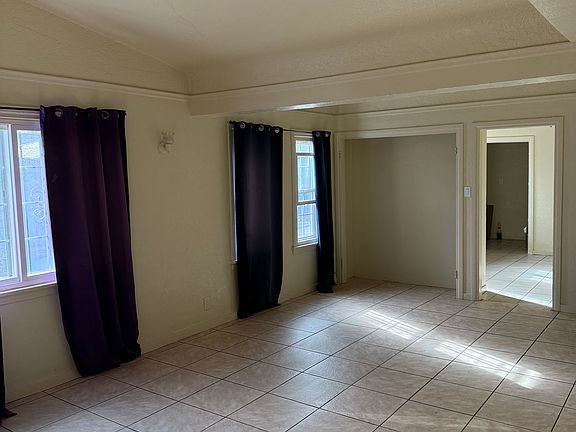 4th image of 1020 W 99th St #1020