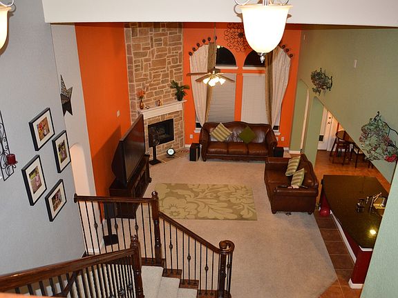 4th image of 2105 Presidio Cir