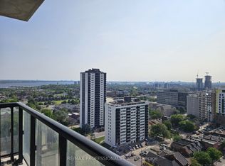 15 Queen St S #1613, Hamilton, ON L8P3R4