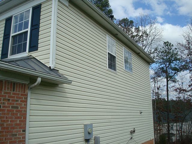 2nd image of 112 Grandimere Ct