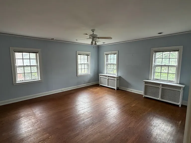 7384 Westmoreland Dr — Photo 9