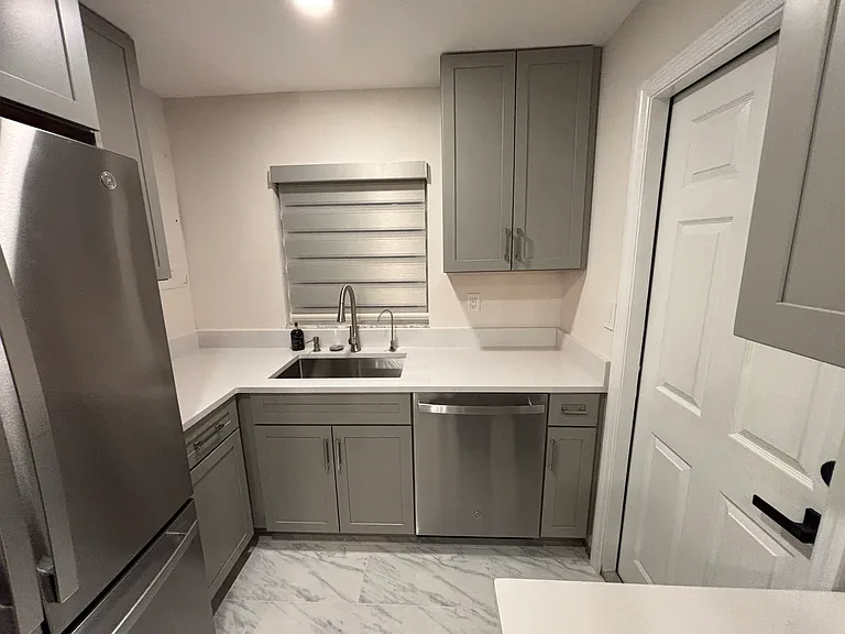 1191 Rordon Ave — Photo 34