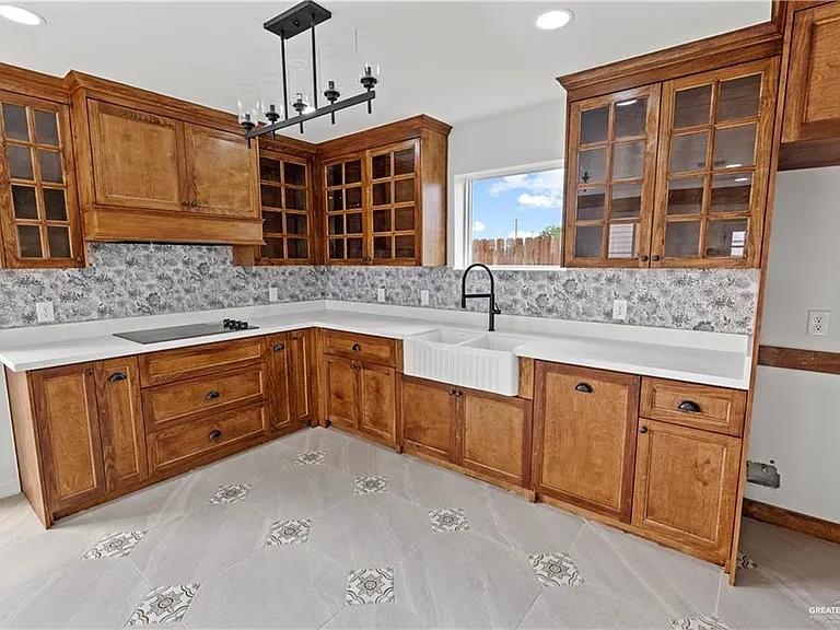 1404 E Karen St #C — Photo 6