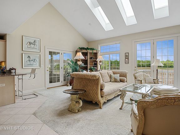 2nd image of 17612 W Knollwood Ct