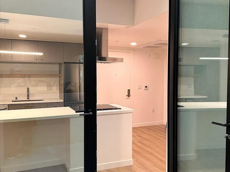 4575 Santa Monica Blvd #202 — Photo 19