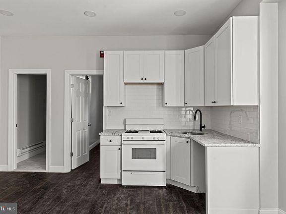 3rd image of 5237 Chester Ave #5
