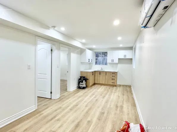 261 Dixon St #Gs3, Kitchener, ON N2G 3G1