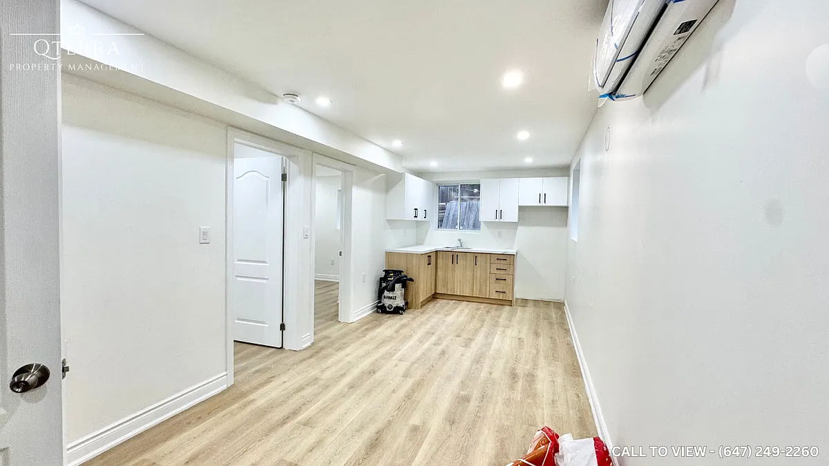 Building Photo - 261 Dixon St #GS3