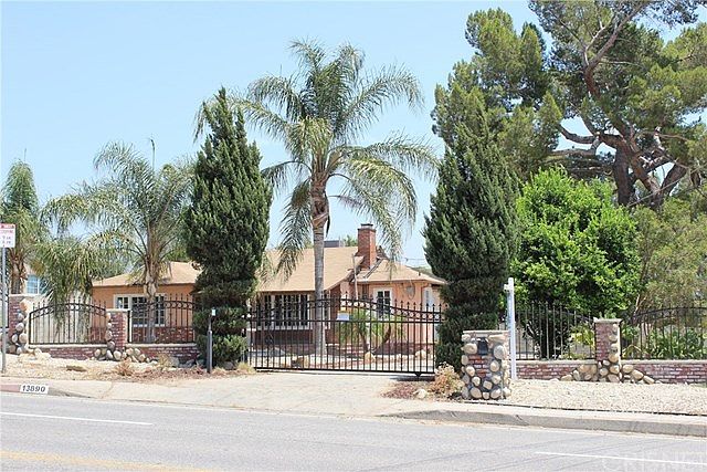 1st image of 13890 Polk St