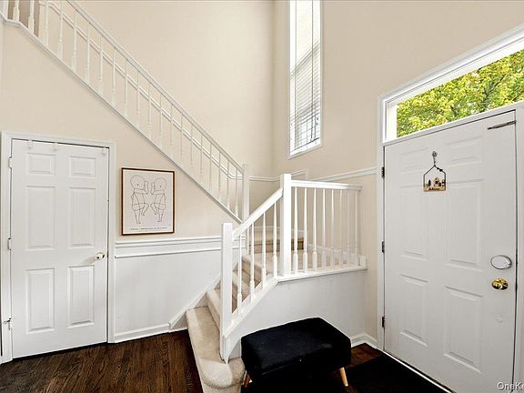 2nd image of 38 Ovation Court