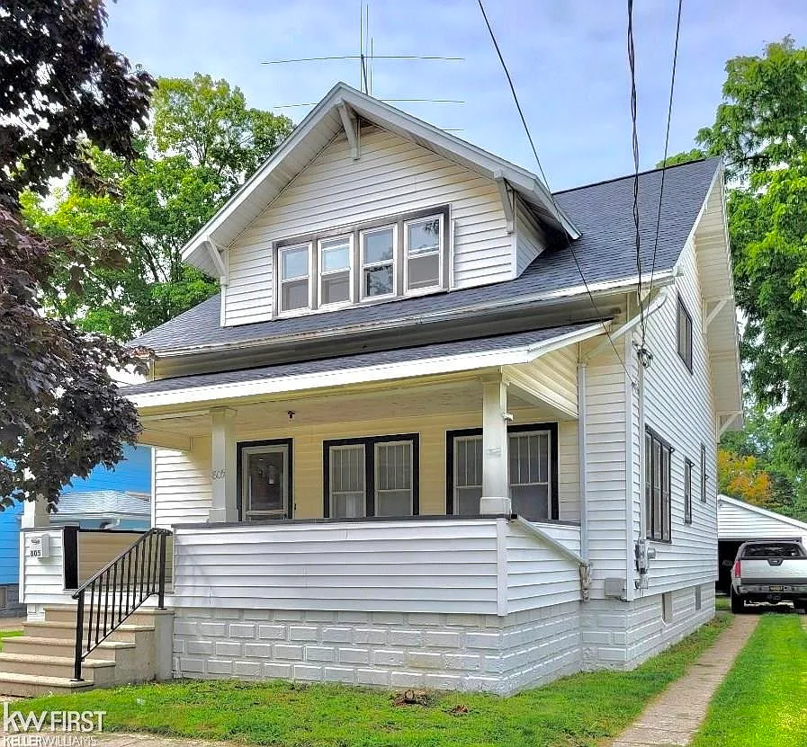805 E Exchange St photo 1