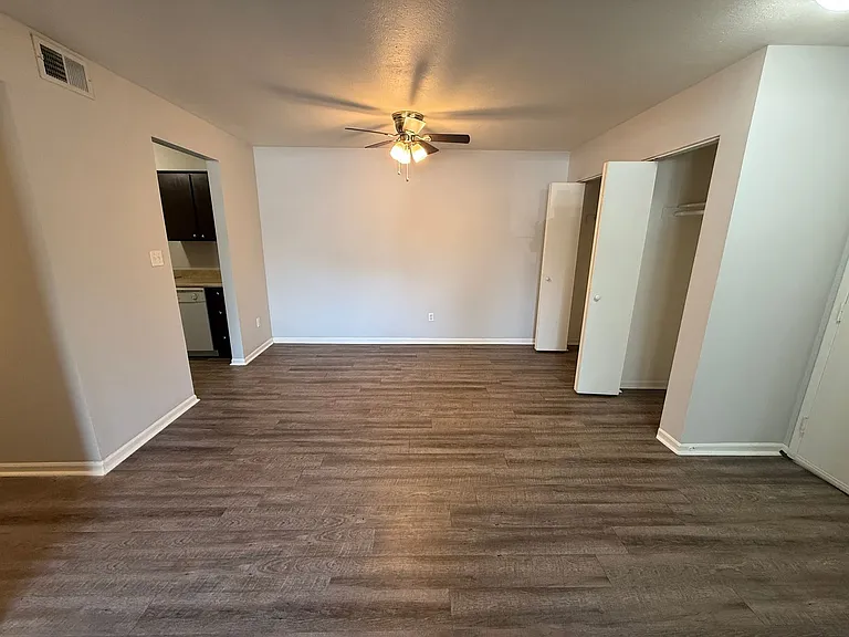 Foxfire West Apartments — Photo 19
