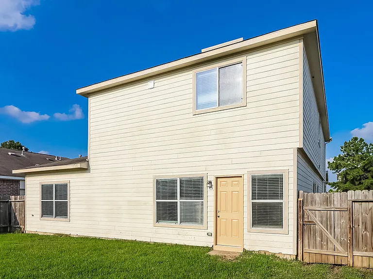2723 Durham Chase Ln — Photo 16