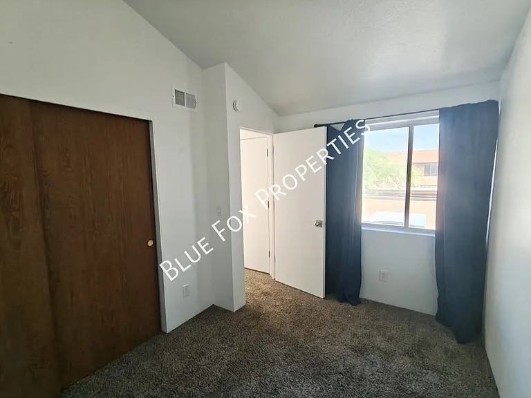 880 E Peppergrass Ln — Photo 18