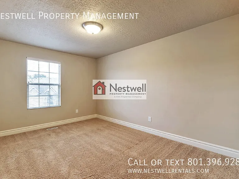 1360 E Foxmont Ln — Photo 17