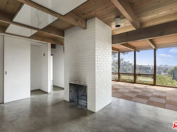 2020 Mayview Dr, Los Angeles, CA 90027