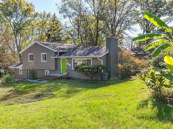 3rd image of 1800 E Longwood Ct E
