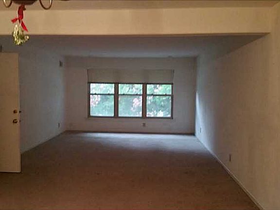 2nd image of 7459 Hampton Blvd #B