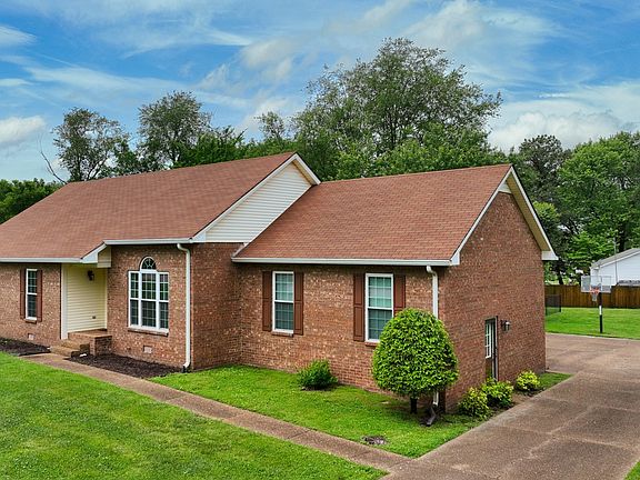 2nd image of 231 Shady Ln