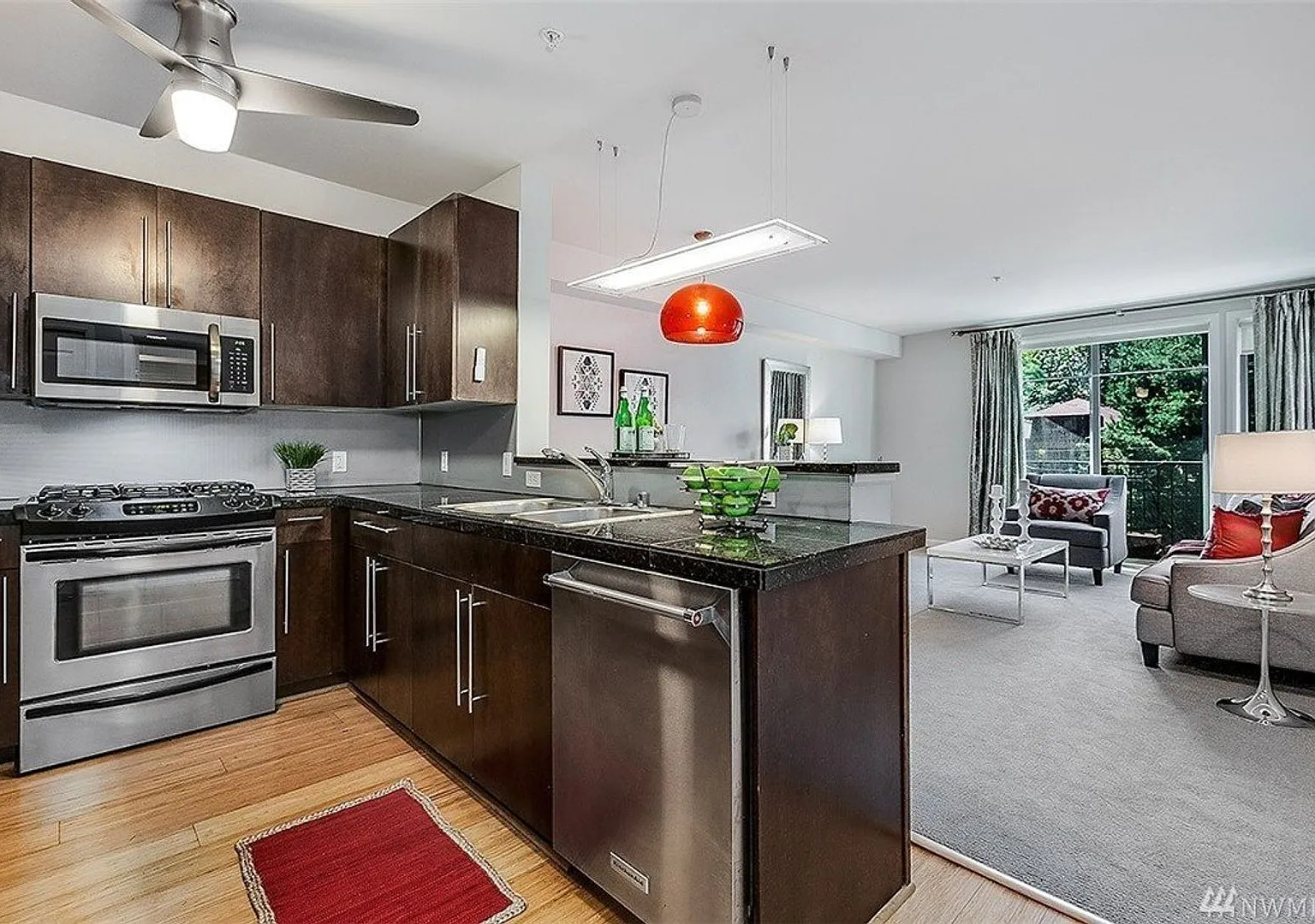 Meritage Condos - Capitol Hill — Photo 3