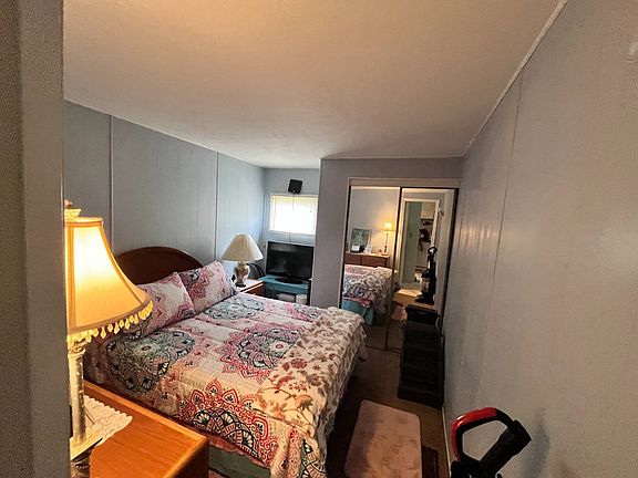 4th image of 900 9th Ave E #97