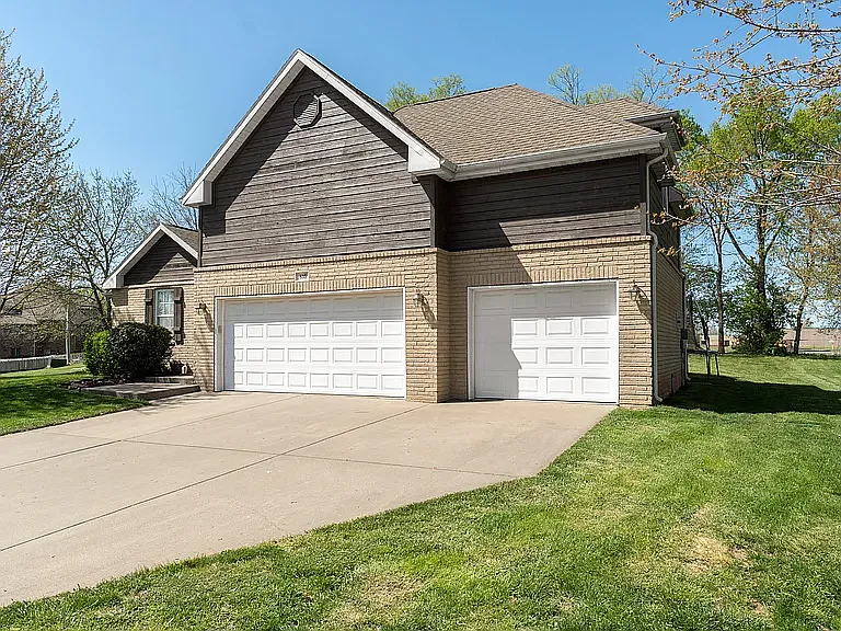 835 E Country Ridge St — Photo 4