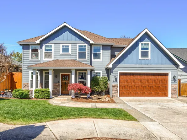 659 Cedarwood Dr, Eagle Pt, OR 97524