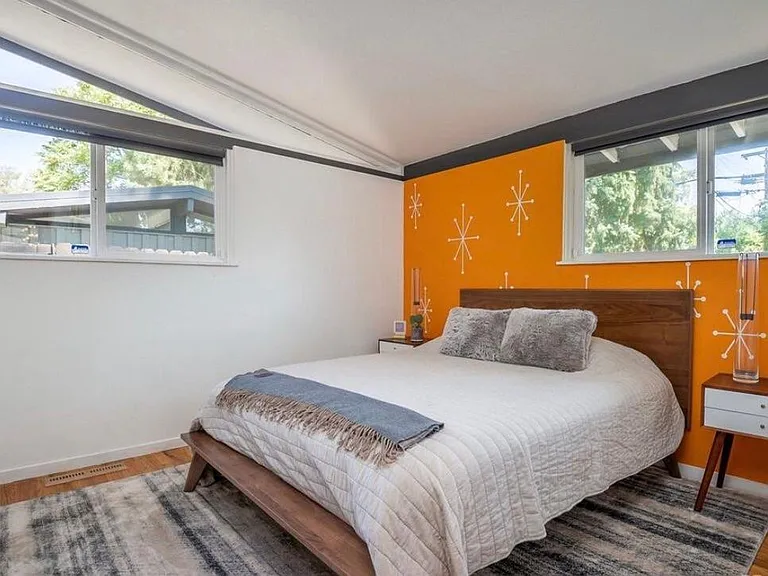 2510 S Lowell Blvd — Photo 11
