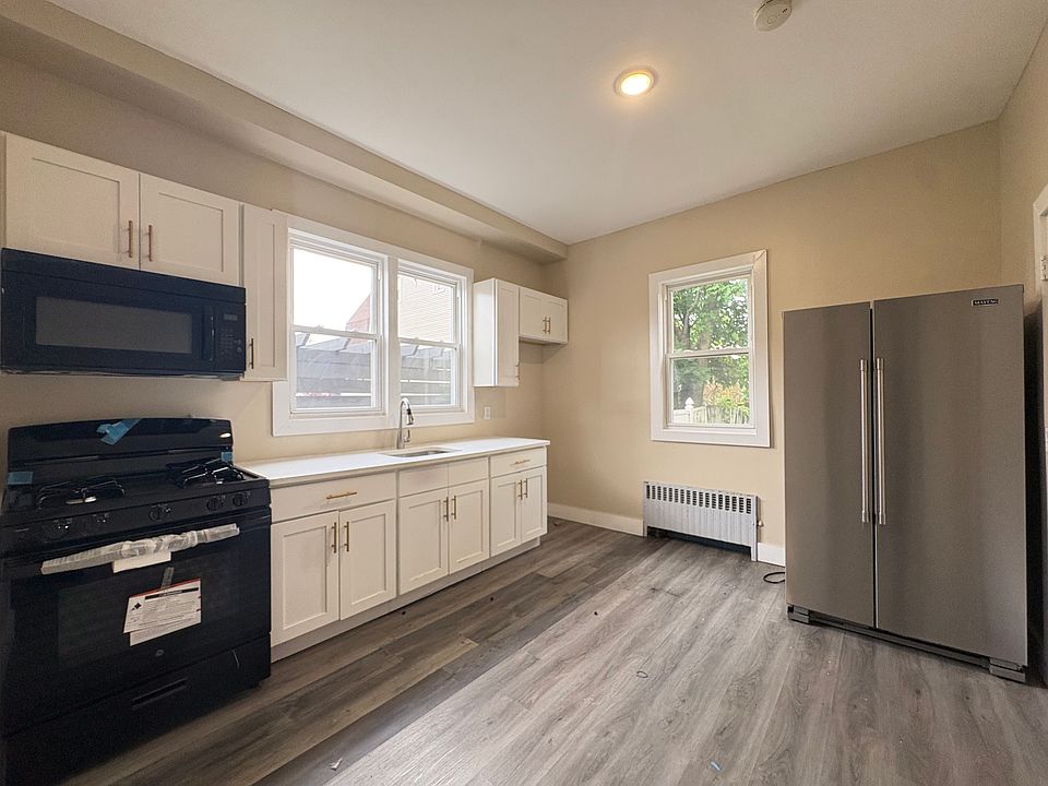 1st image of 49-51 Cator Ave #1
