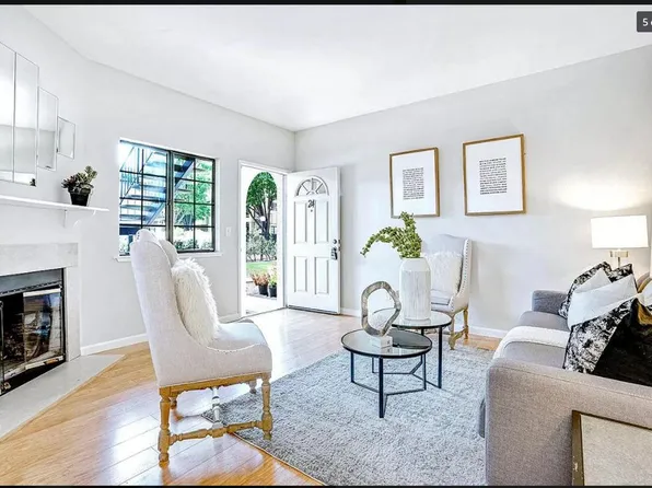 24 Washington Square Dr, Milpitas, CA 95035