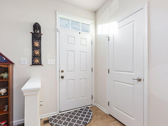 2nd image of 3105 Alliance Ct
