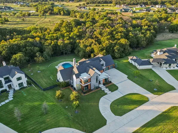 1835 Creek View Ct, Argyle, TX 76226