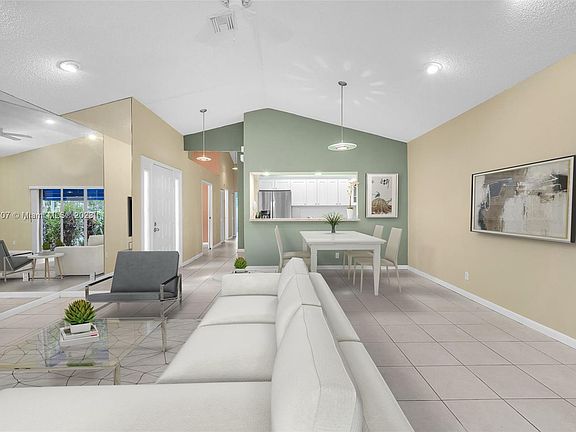 3rd image of 5201 SW 31st Ave APT 173