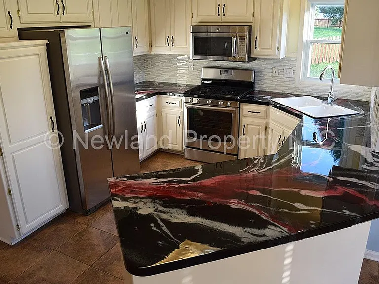 14306 S Summit Ct — Photo 8
