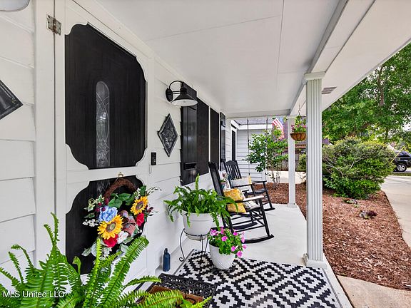 5th image of 6314 Anela Dr