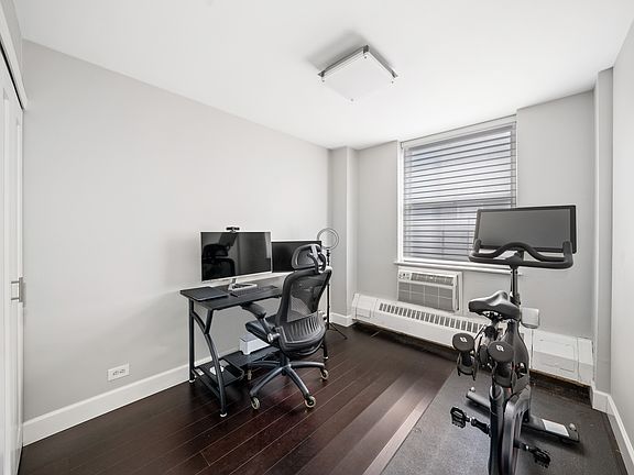 4th image of 350 E 62nd St APT 4L
