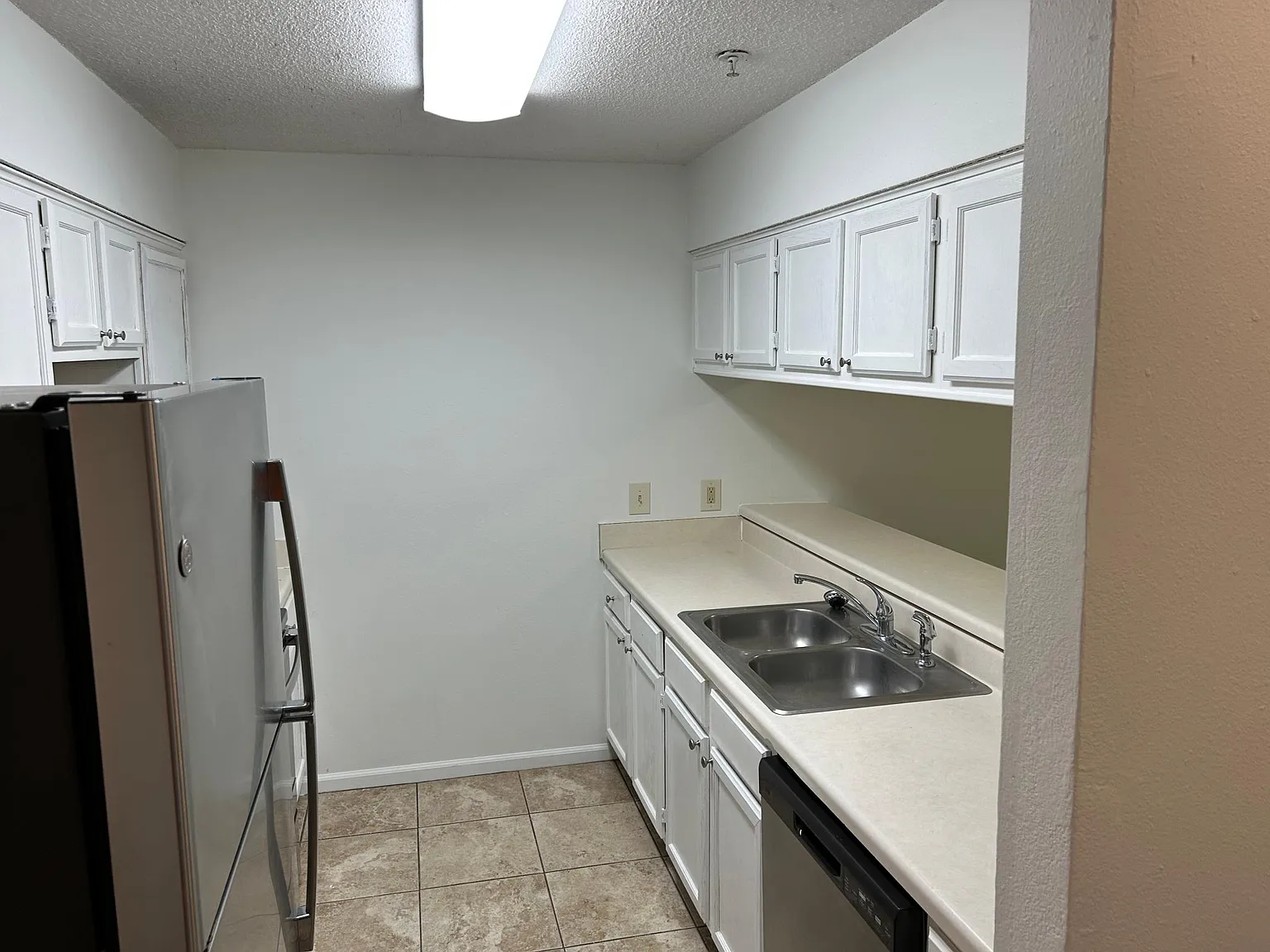 2 bed, 952 sqft, $2,000 — Photo 4