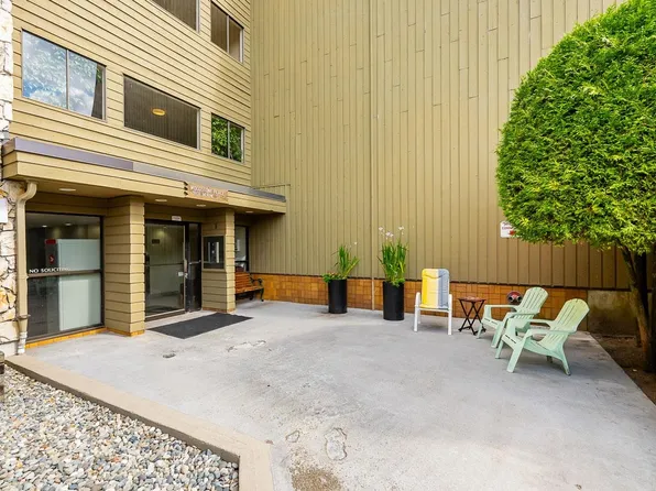 9101 Horne St #211, Burnaby, BC V3N 4M3