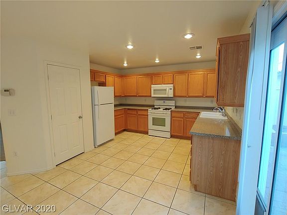 3rd image of 9352 Malaya Garnet Ct