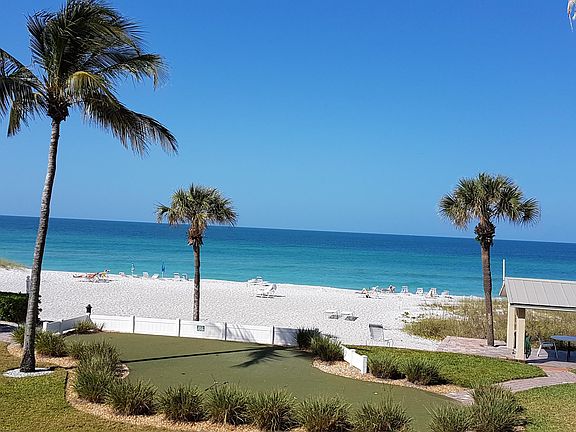 Golf putting green GULF of Mexico