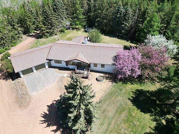 2nd image of 39037 W Nineteen Range Rural Stettler #3