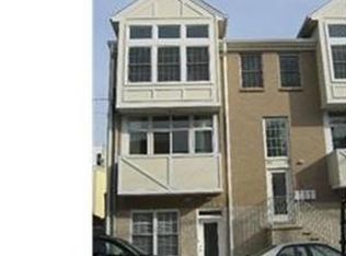 725 Bainbridge St, Philadelphia, PA 19147