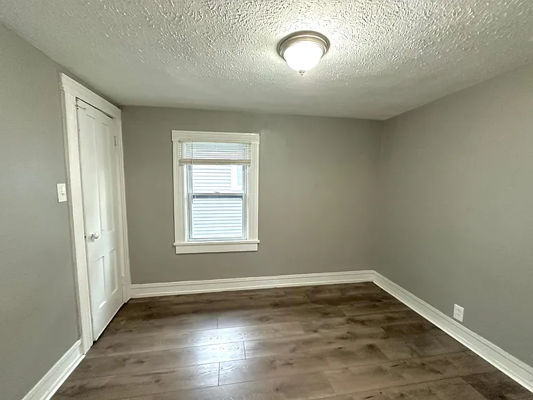 679 Linden St — Photo 13