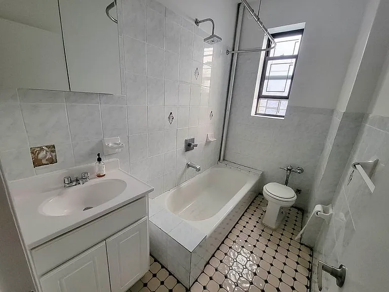 838 Riverside Dr #2CC — Photo 6